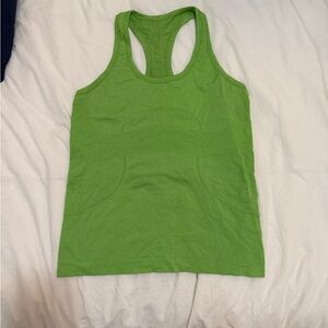 Lulu Lemon Swifty tech